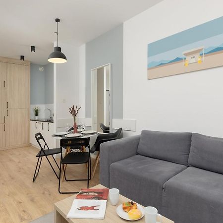 Wola Pet-Friendly Apartments With Ac Slawinska By Noclegi Renters Varşovia Exterior foto