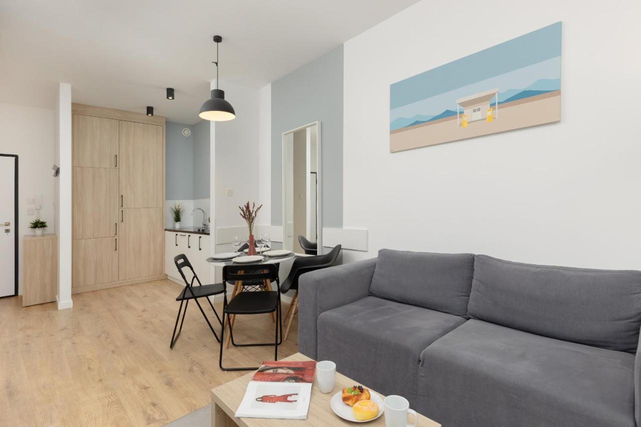 Wola Pet-Friendly Apartments With Ac Slawinska By Noclegi Renters Varşovia Exterior foto